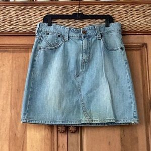 🦋Levis Jeans So Fun Size 16 Fun to Wear Denim Skirt Wardrobe Must Have 🦋